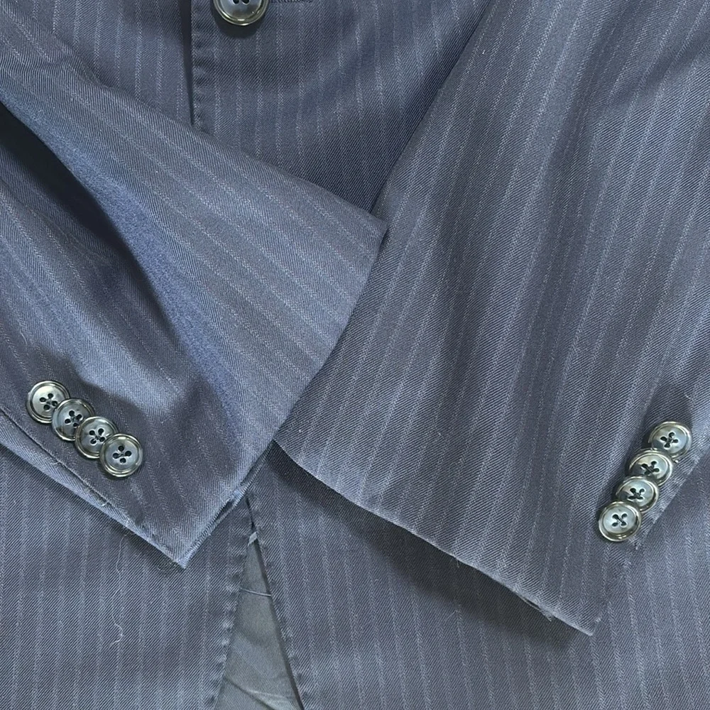 Corneliani Men’s 2 button navy striped blazer 42R (Europe 52R)